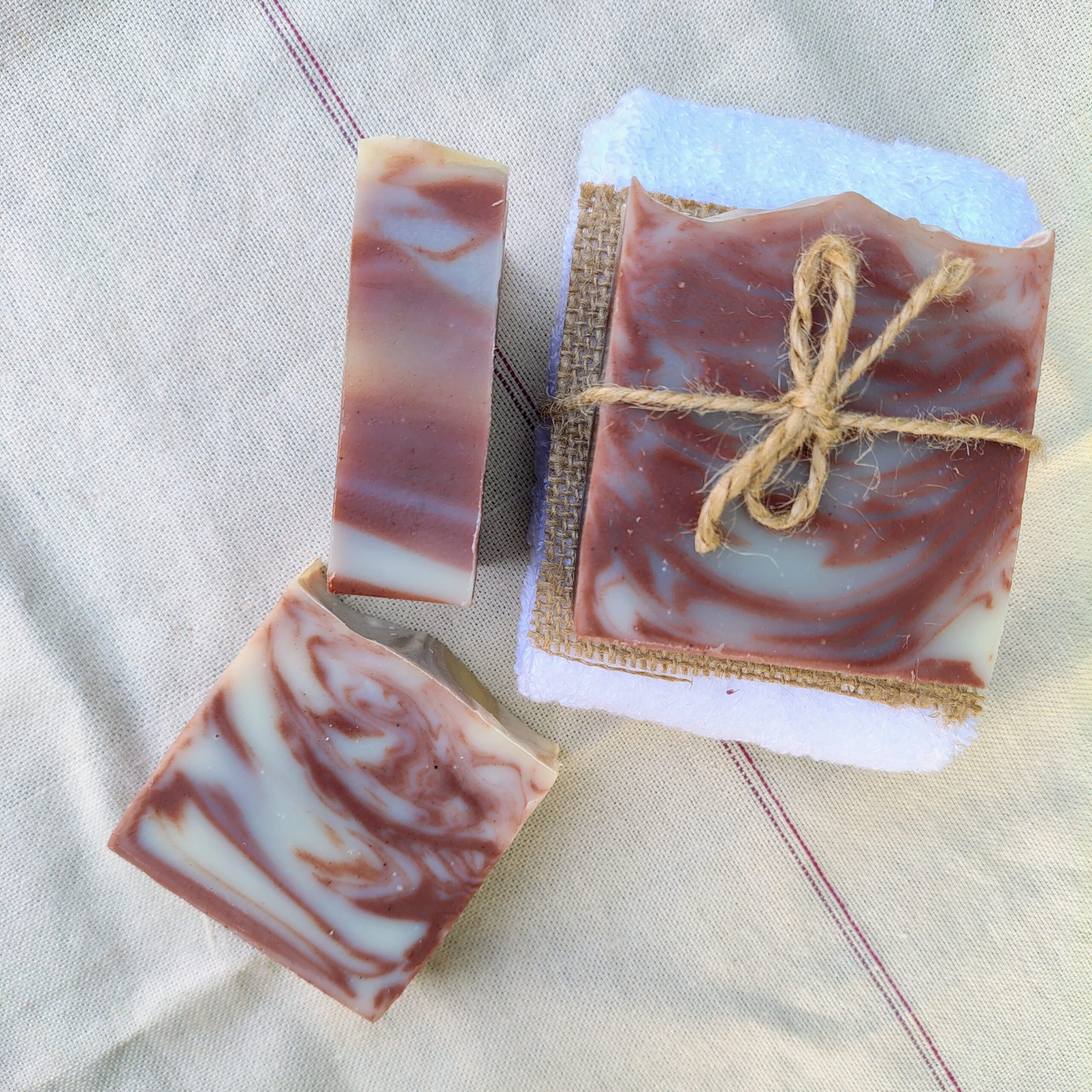 Botanical Peppermint Soap – Cooling & Refreshing